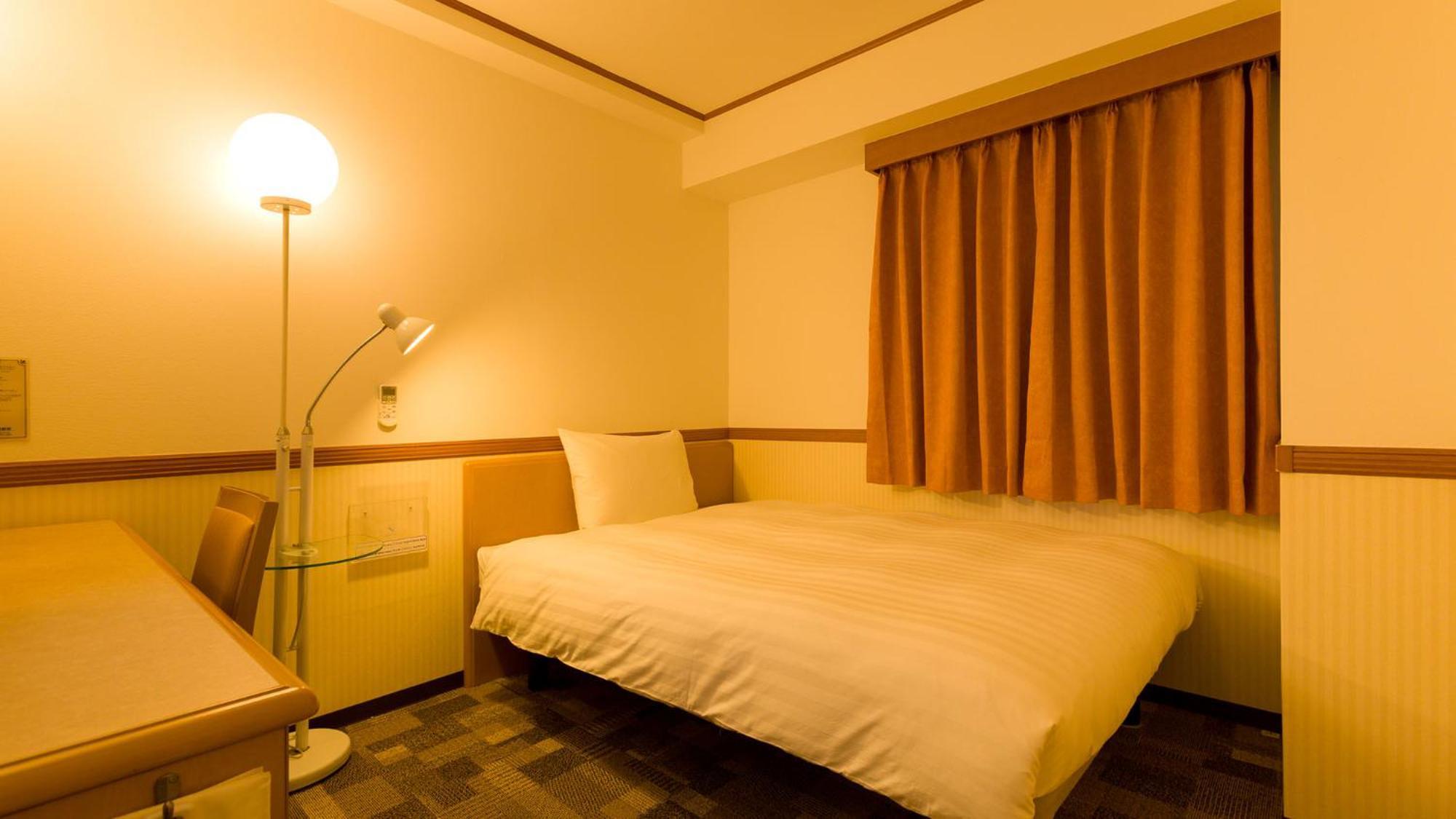 Toyoko Inn Okinawa Naha Kokusai-Dori Miebashi-Eki Zimmer foto
